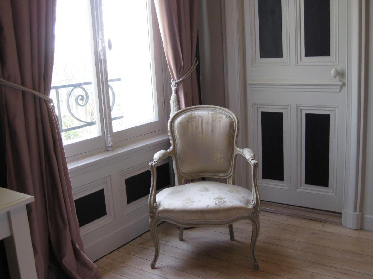 Chateau De Launay Méry-Corbon 部屋 写真